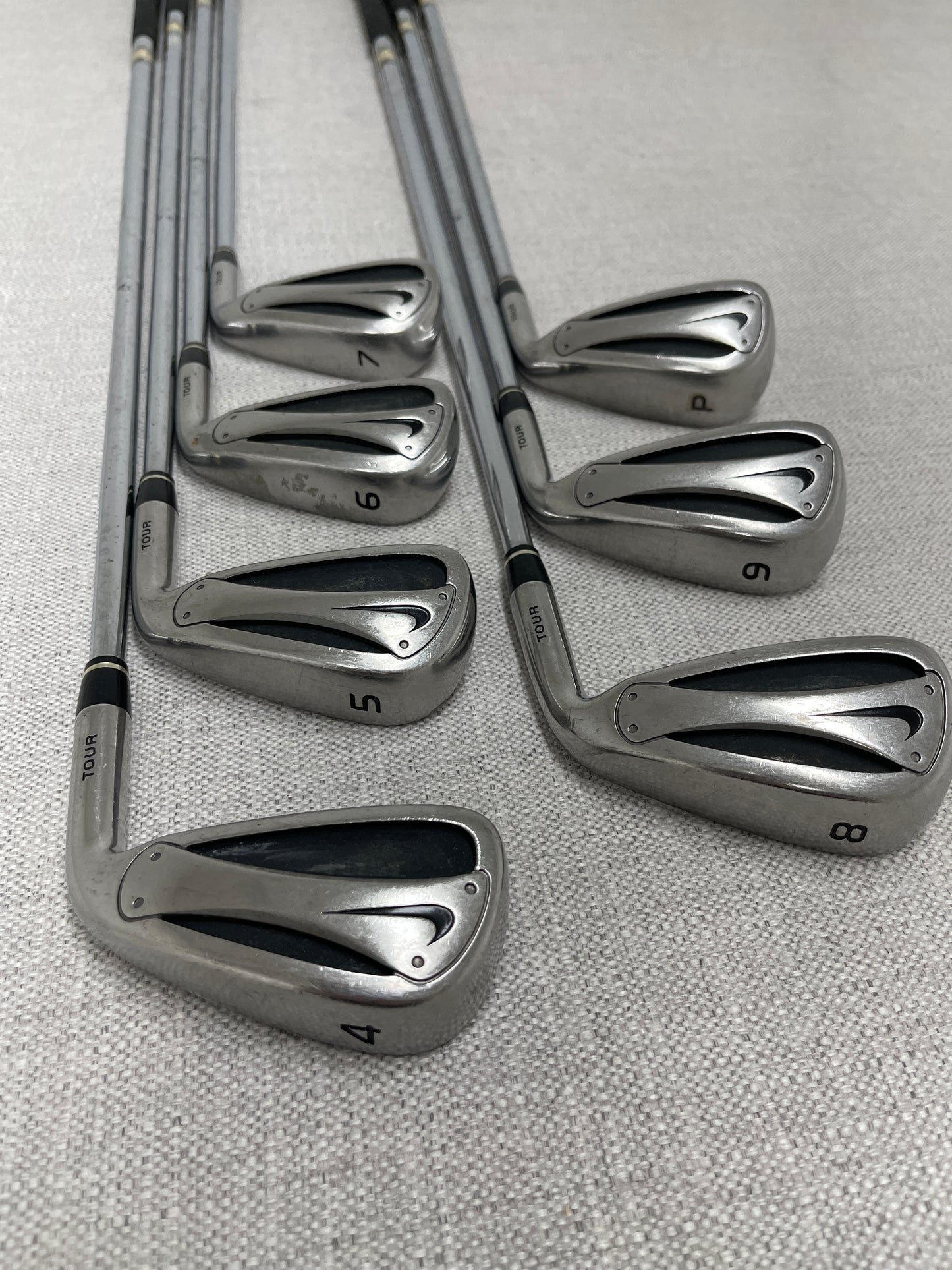 NIKE Slingshot Tour Iron Set (4-P) Stiff Flex Steel - Good Condition # T1040