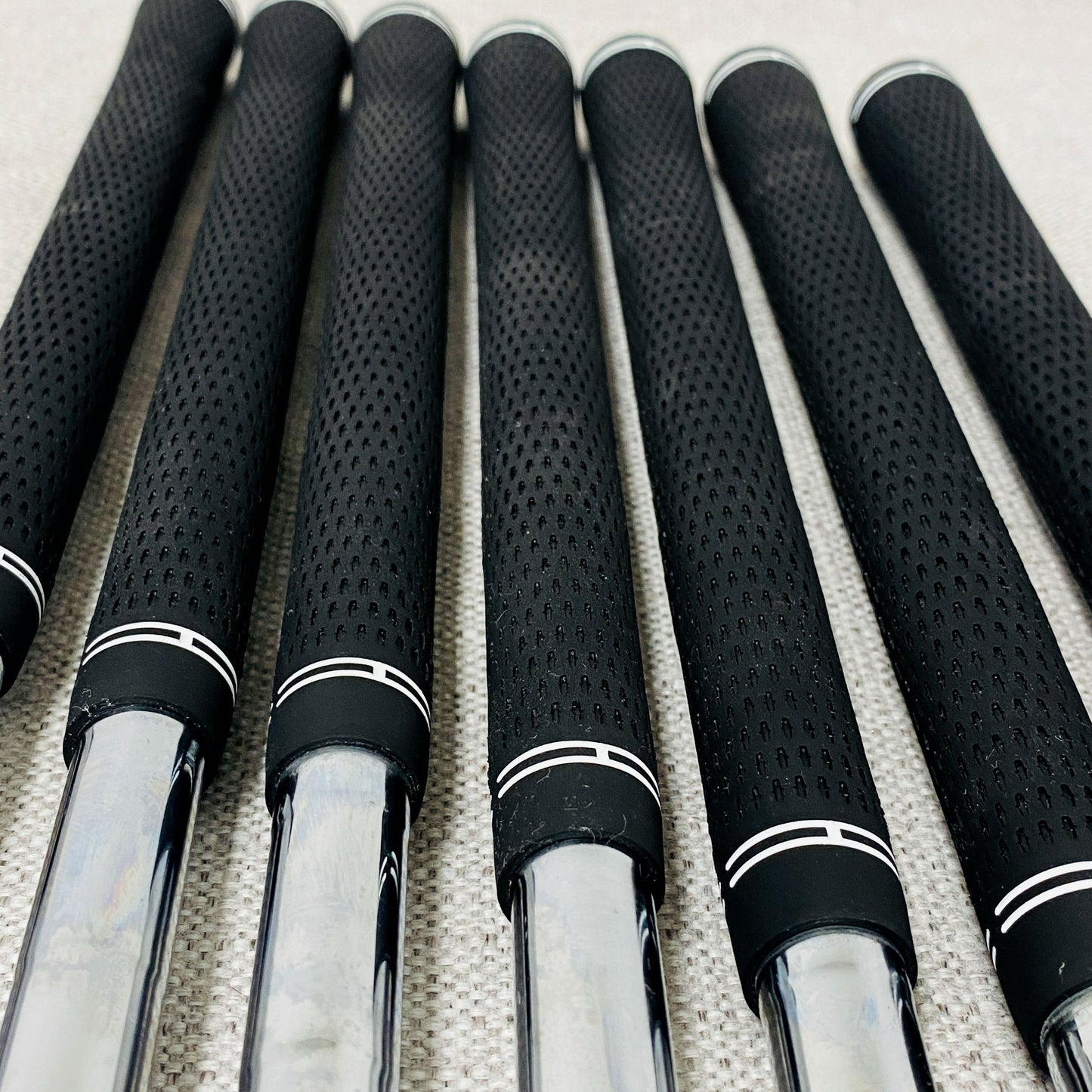 PING i10 White-Dot Single Iron. Sold Separately. Z765 Stiff Steel - Very Good Condition # 13934