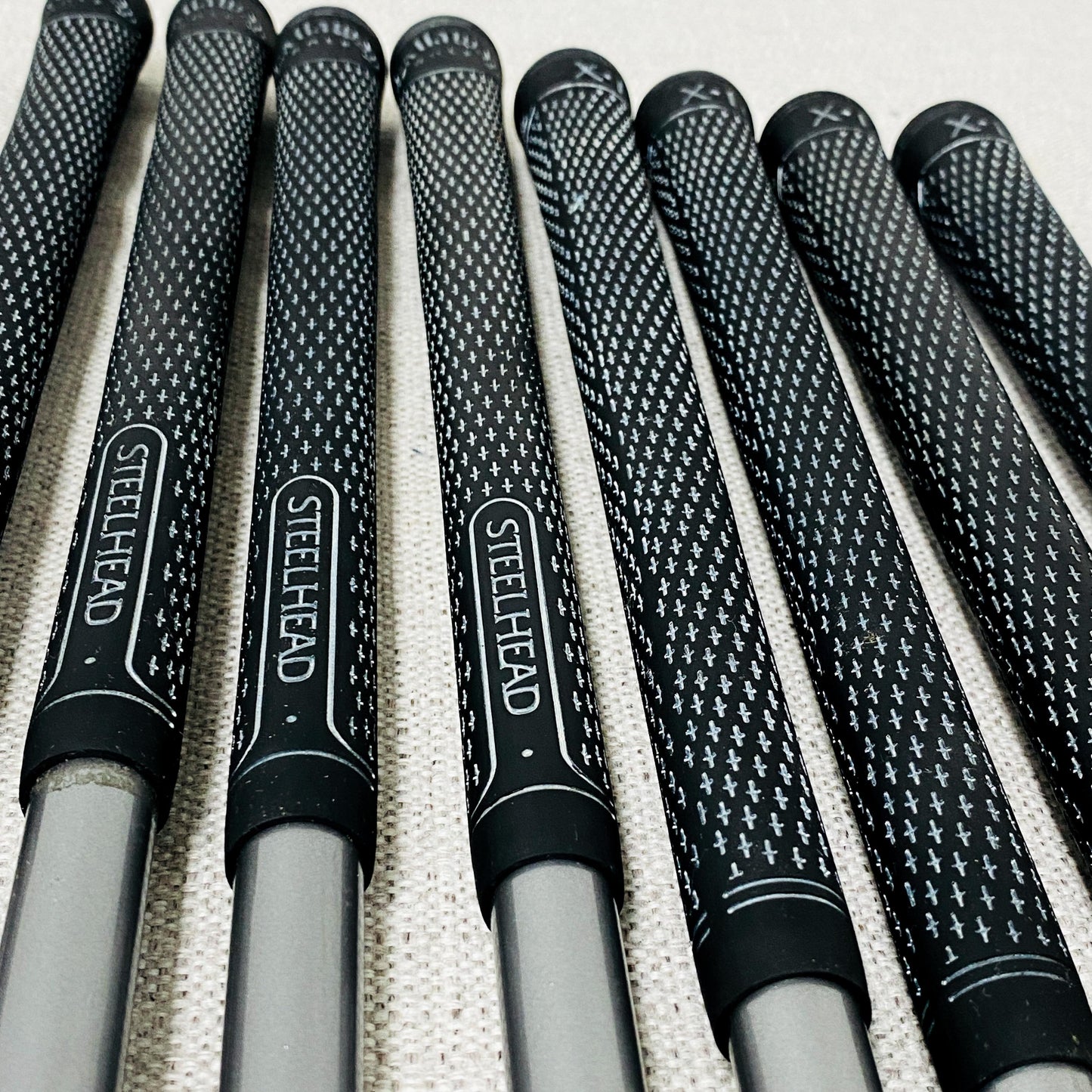 Callaway X-16 Steelhead Single Iron. Sold Separately. Regular Flex Graphite - Very Good Condition # 14043