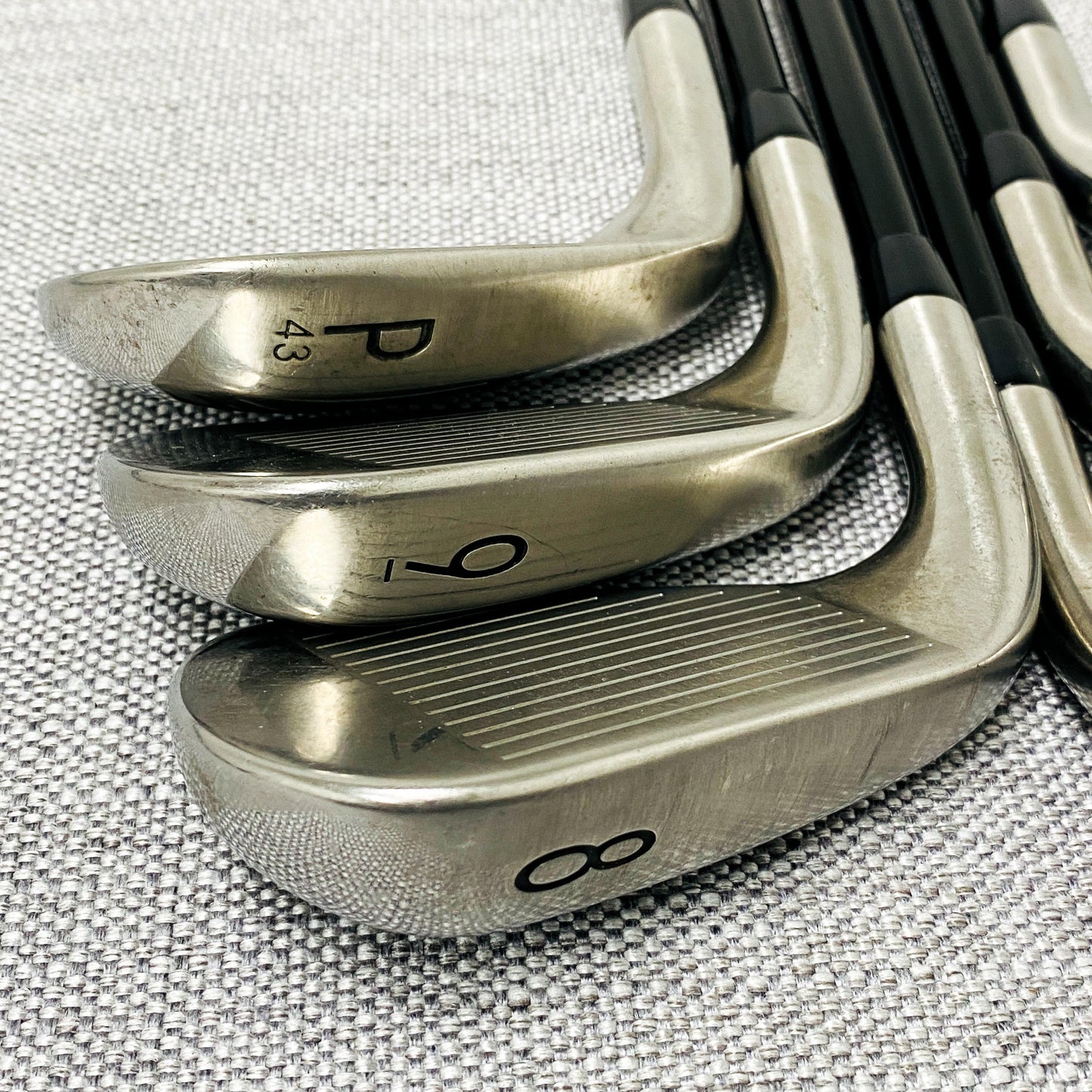 Titleist 2019 T300 Single Iron. Sold Separately. Regular Flex Graphite - Very Good Condition # 13880
