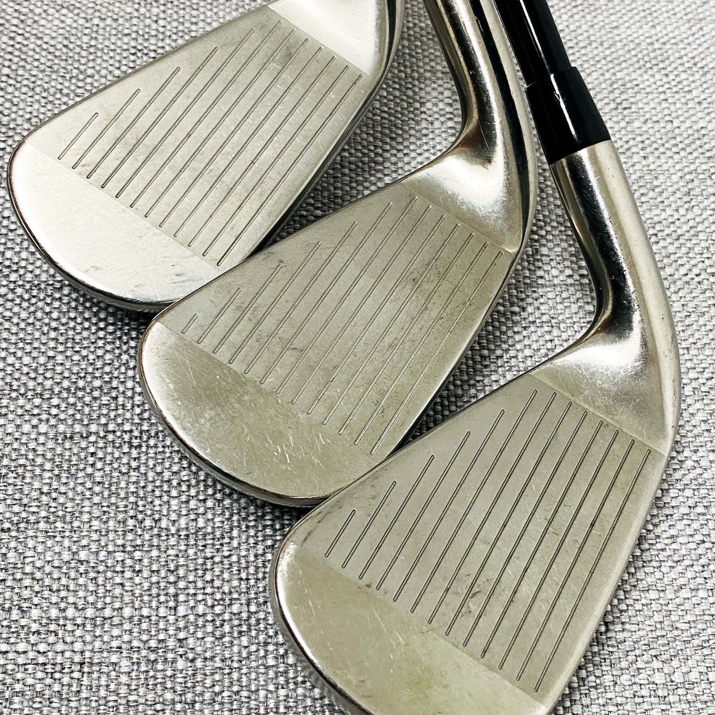 Titleist 2019 T300 Single Iron. Sold Separately. Regular Flex Graphite - Very Good Condition # 13880