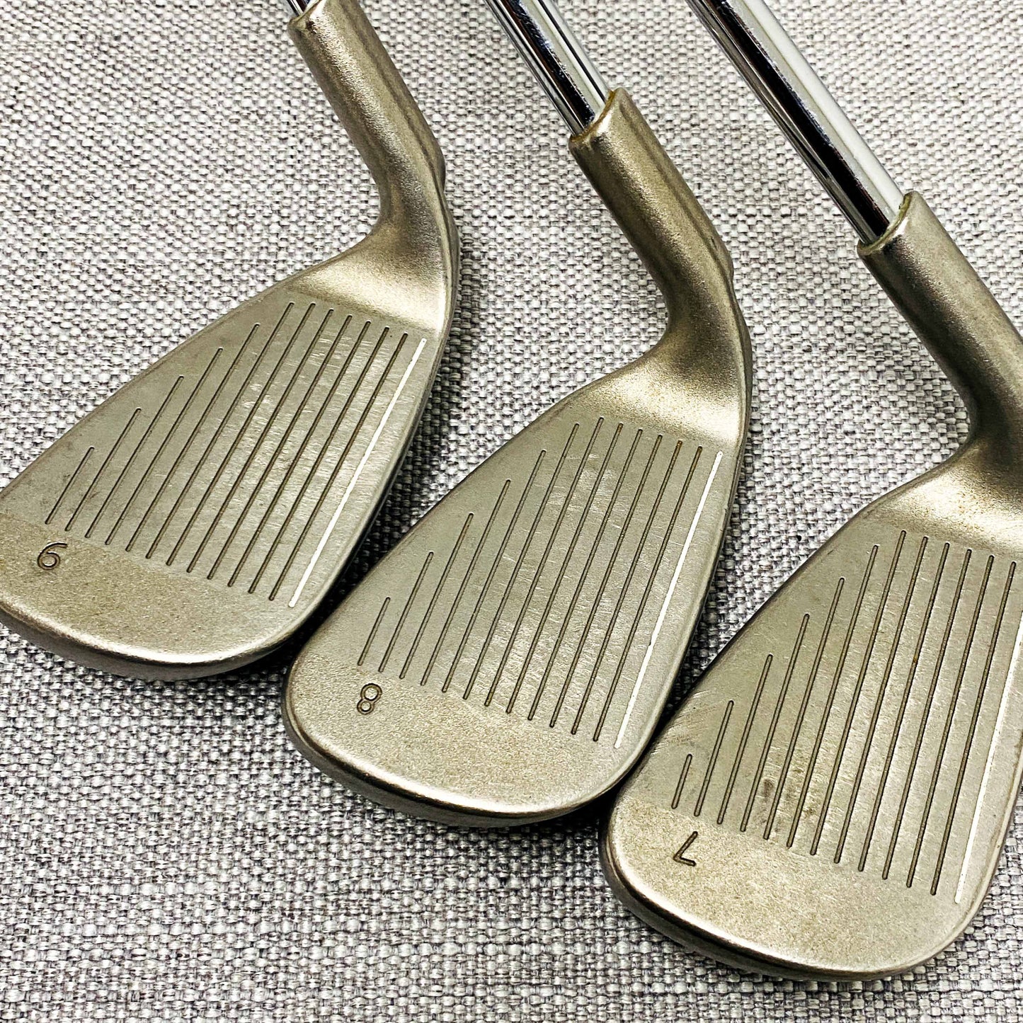 PING G2 Maroon-Dot Single Iron. Sold Separately. Regular Flex Steel - Very Good Condition # 13840
