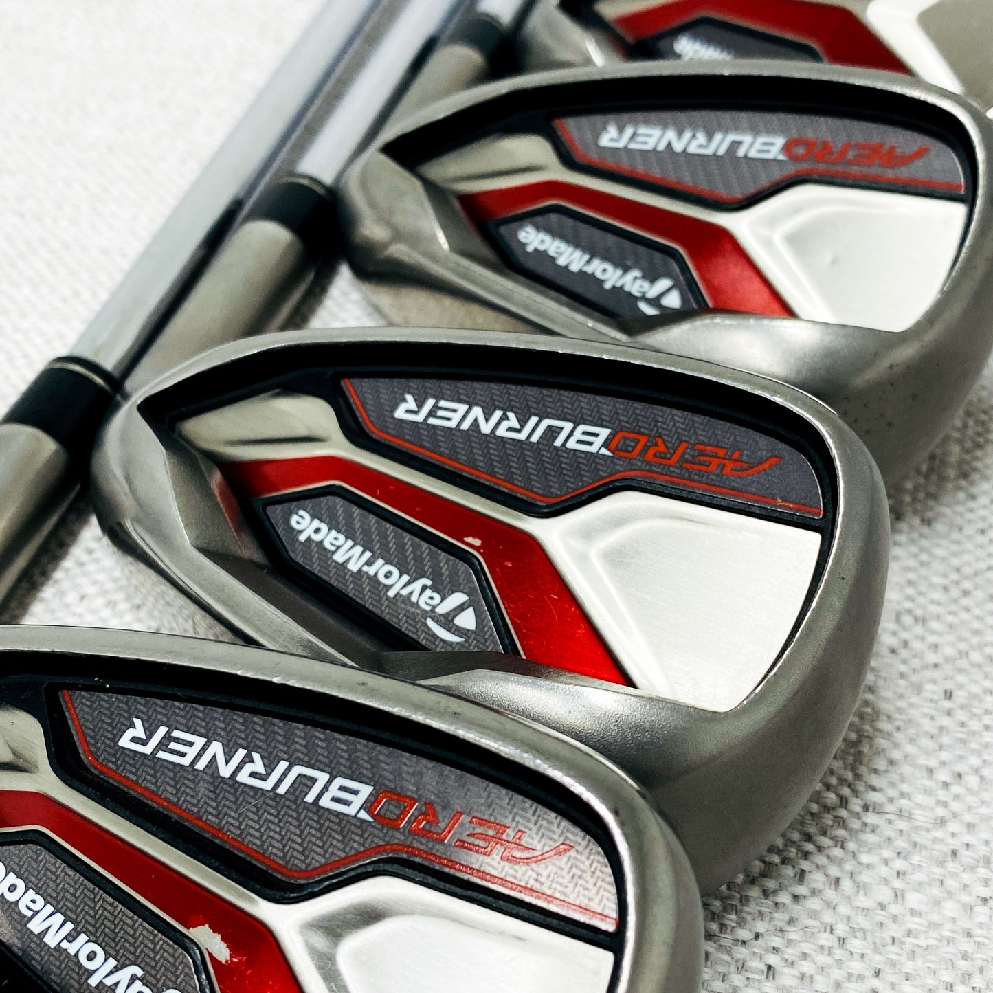 TaylorMade AeroBurner Single Iron. Sold Separately. Regular Flex Steel - Very Good Condition # 13762
