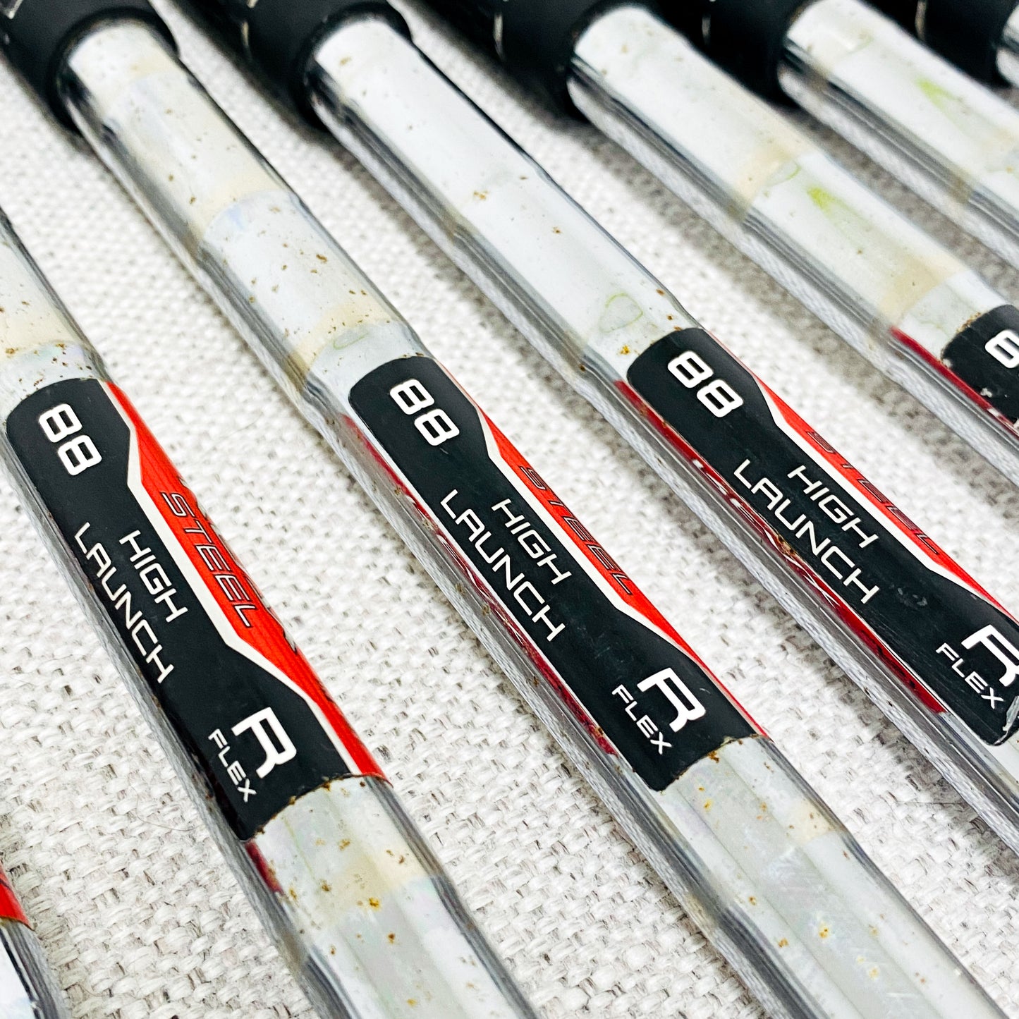 TaylorMade AeroBurner Single Iron. Sold Separately. Regular Flex Steel - Very Good Condition # 13762