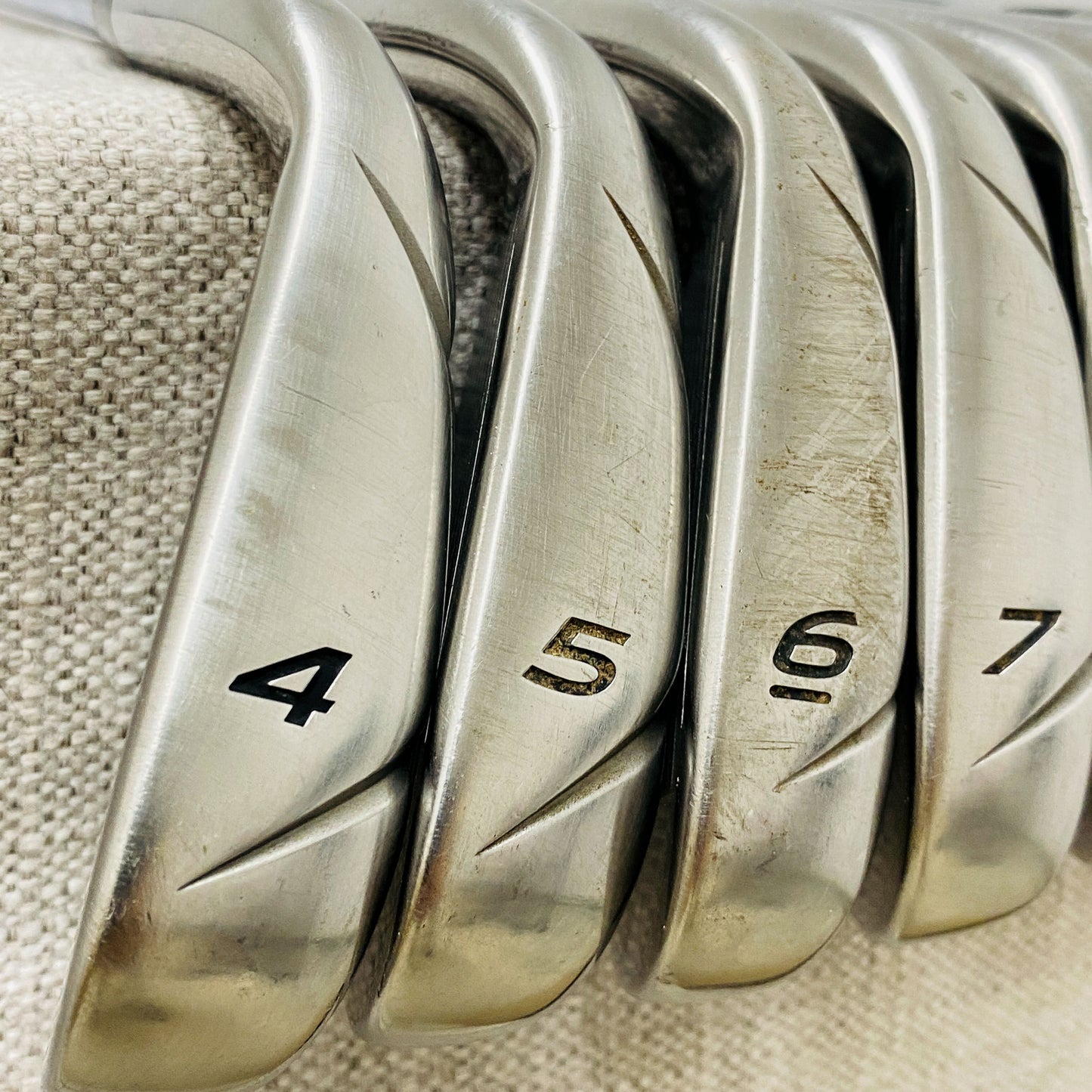 TaylorMade Burner 2.0 Single Iron. Sold Separately. Regular Flex Steel - Very Good Condition # 13871