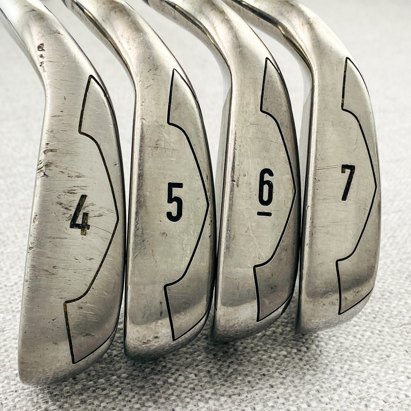Callaway X-Hot Single Iron. Sold Separately. Regular Flex Steel - Very Good Condition # 13265