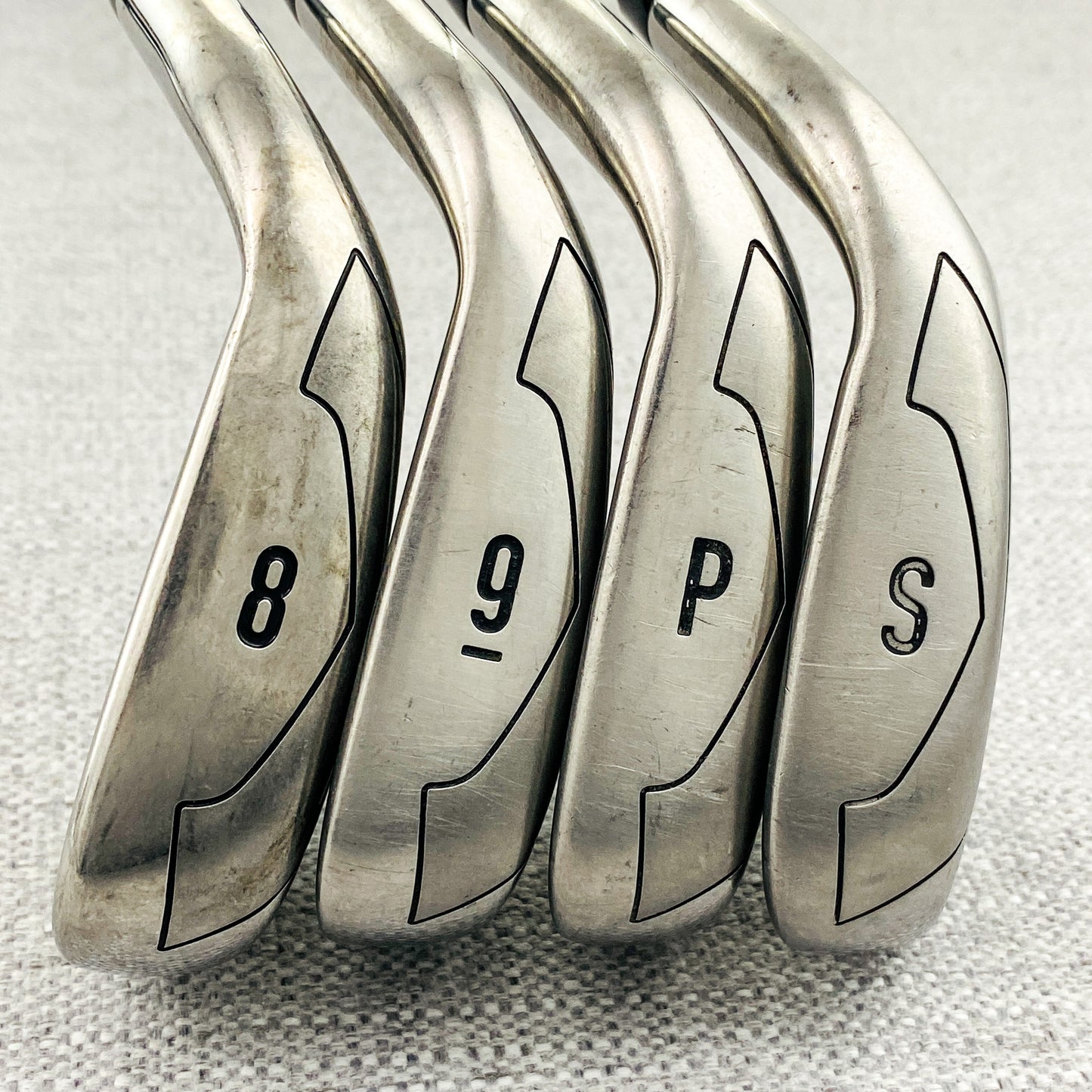 Callaway X-Hot Single Iron. Sold Separately. Regular Flex Steel - Very Good Condition # 13265