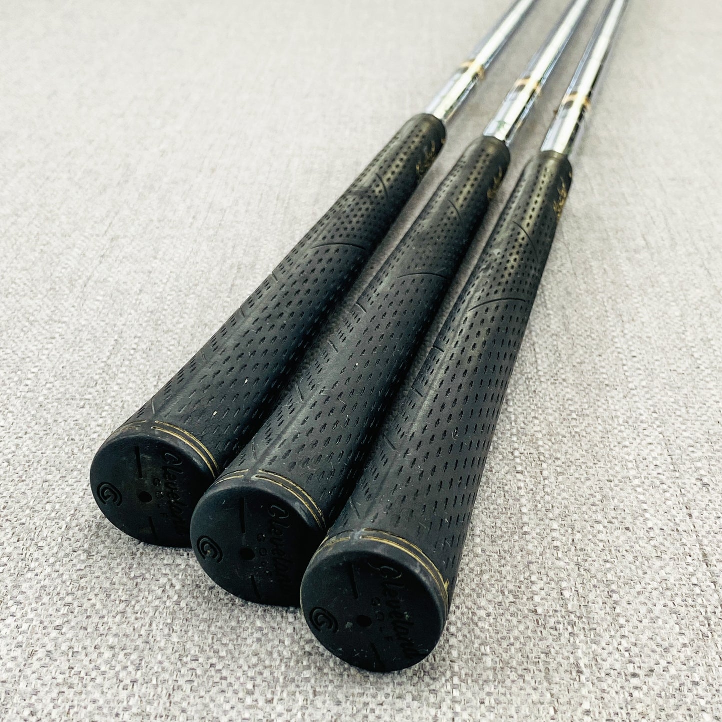 Cleveland CG16 Black Single Iron. Sold Separately. Regular Flex Steel - Very Good Condition # 12082