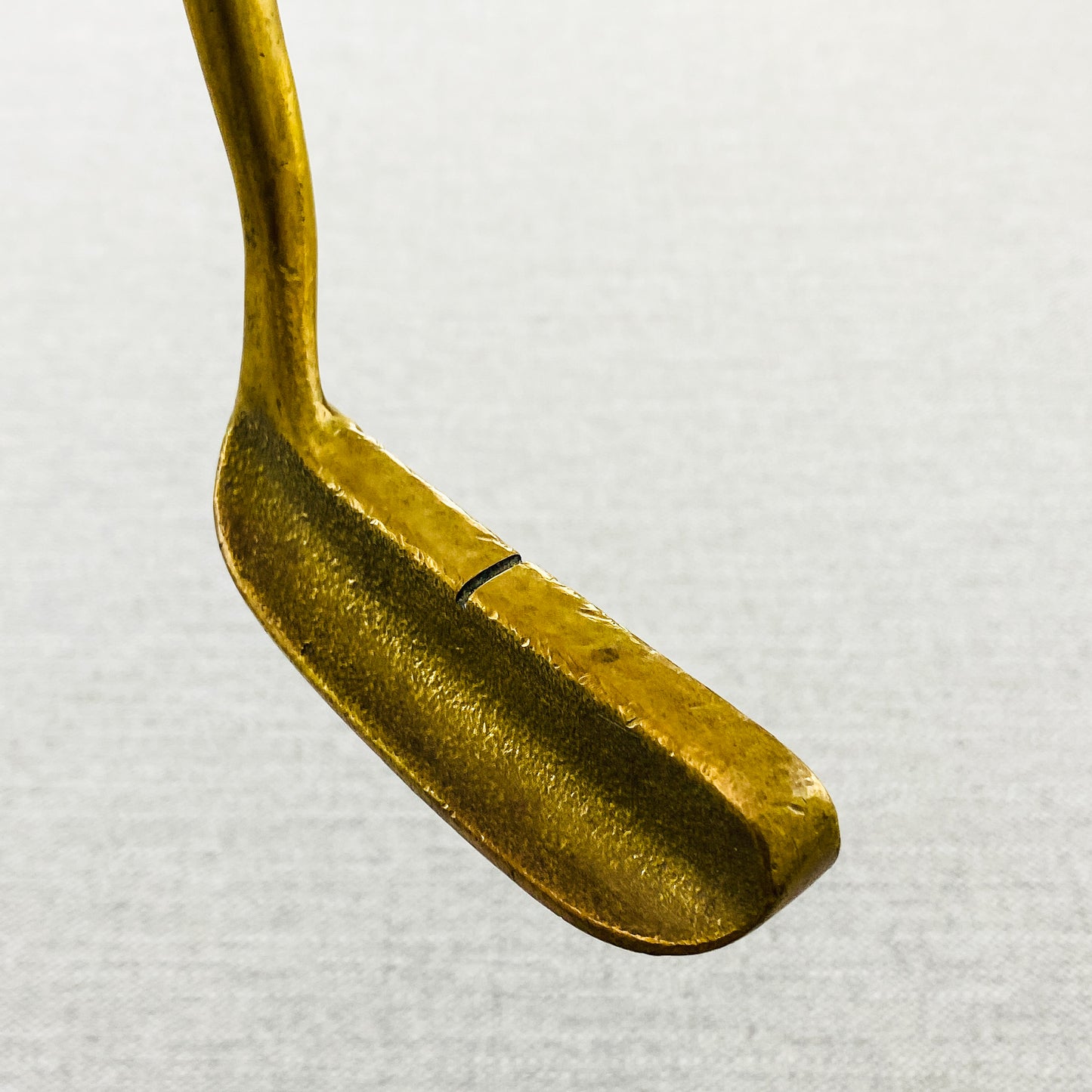 Acushnet Bulls Eye Heel Shafted Flange Offset Putter. 35.5 inch - Average Condition # 13211