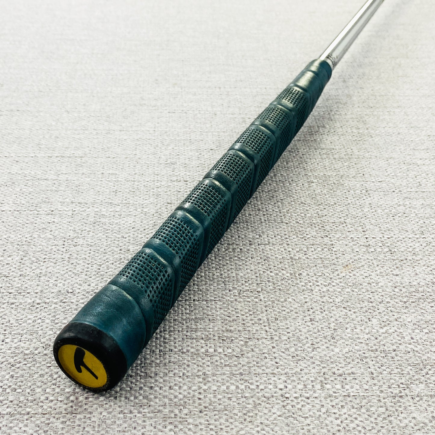 Acushnet Bulls Eye 34A Heel Shafted Putter. 34.5 inch - Good Condition # 13197