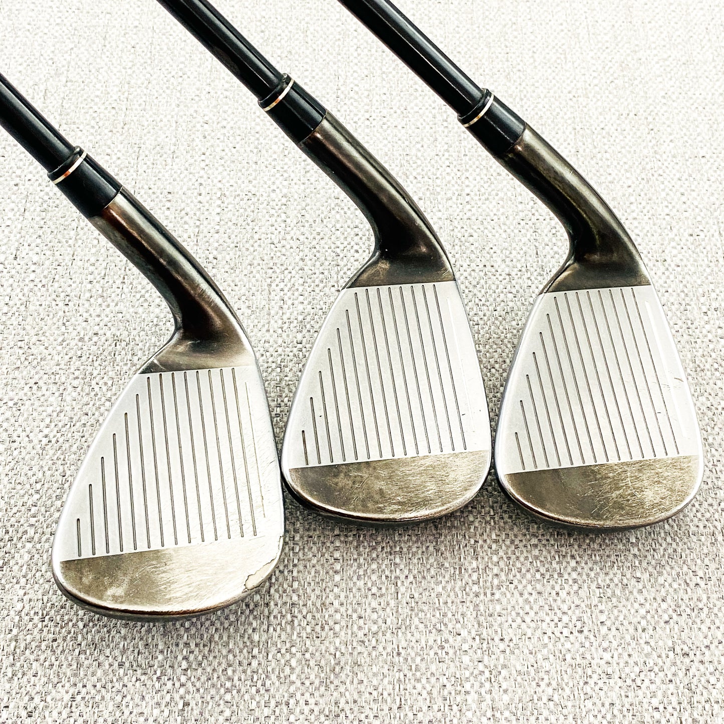 TaylorMade Burner 2.0 Black Single Iron. Regular Flex Graphite - Good Condition # 11972