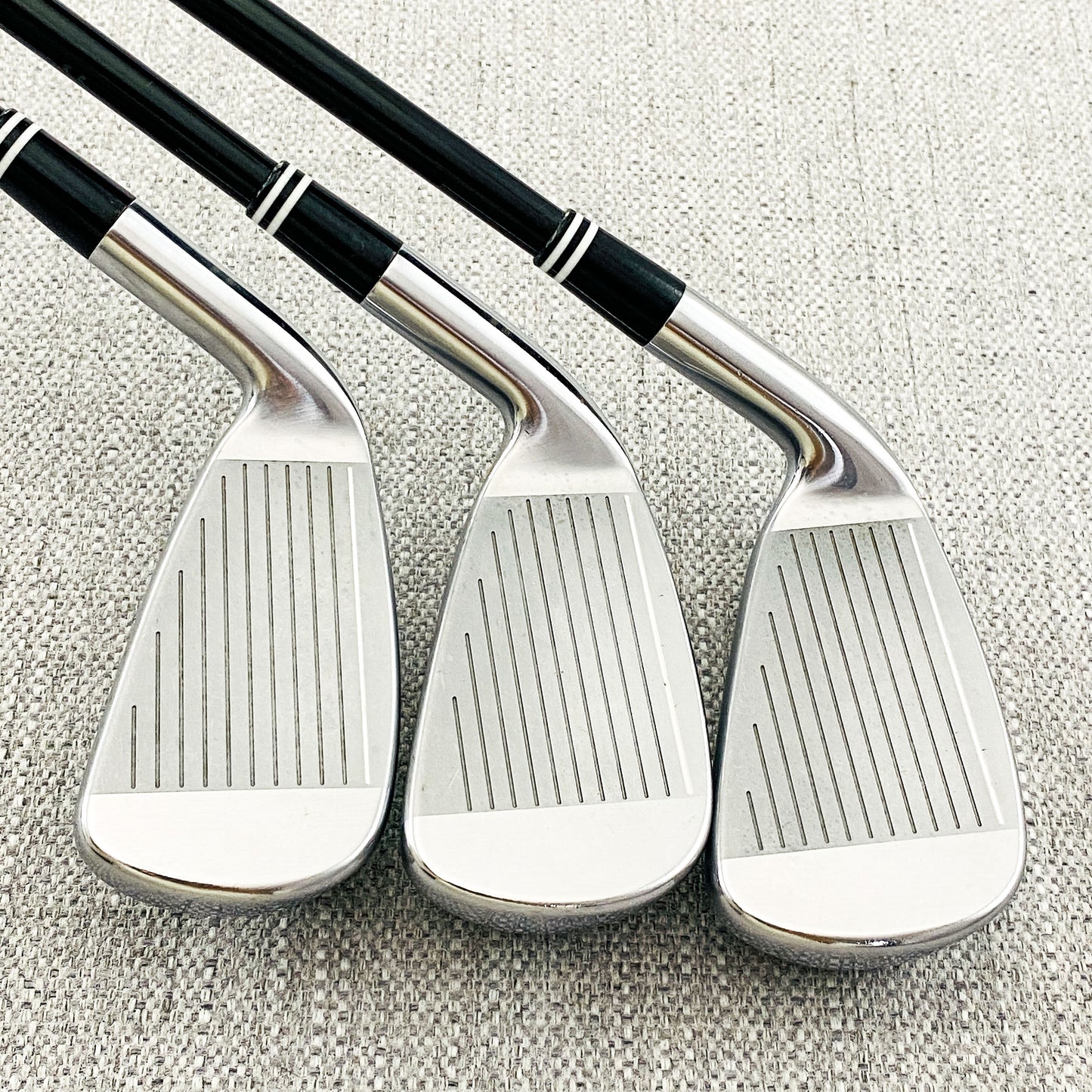 Cleveland 588MT Single Iron. Sold Separately. Regular Flex Graphite - Very Good Condition # 11990