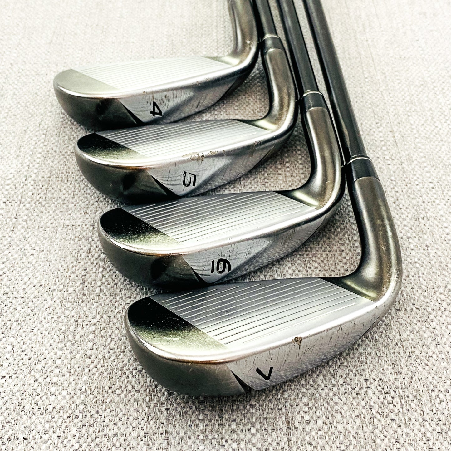 TaylorMade Burner 2.0 Black Single Iron. Regular Flex Graphite - Good Condition # 11972