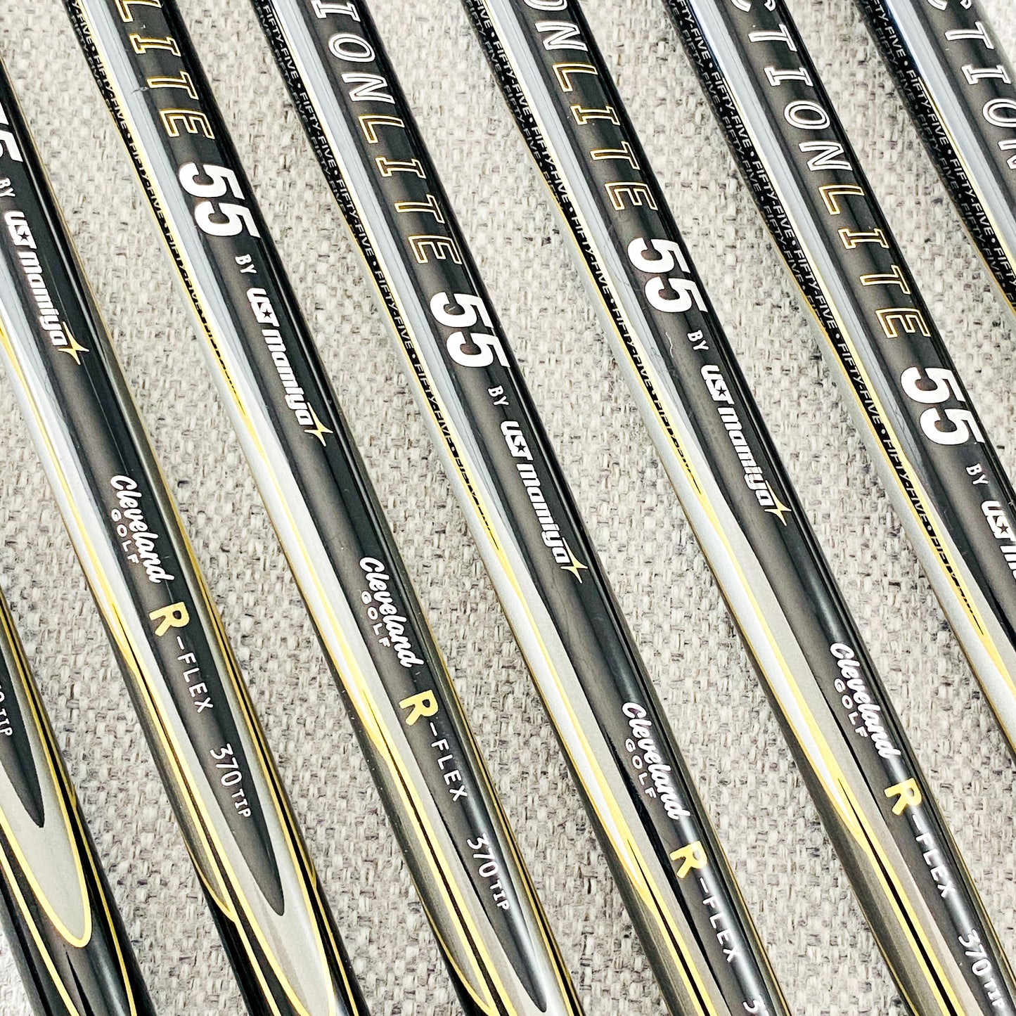 Cleveland 588MT Single Iron. Sold Separately. Regular Flex Graphite - Very Good Condition # 11990