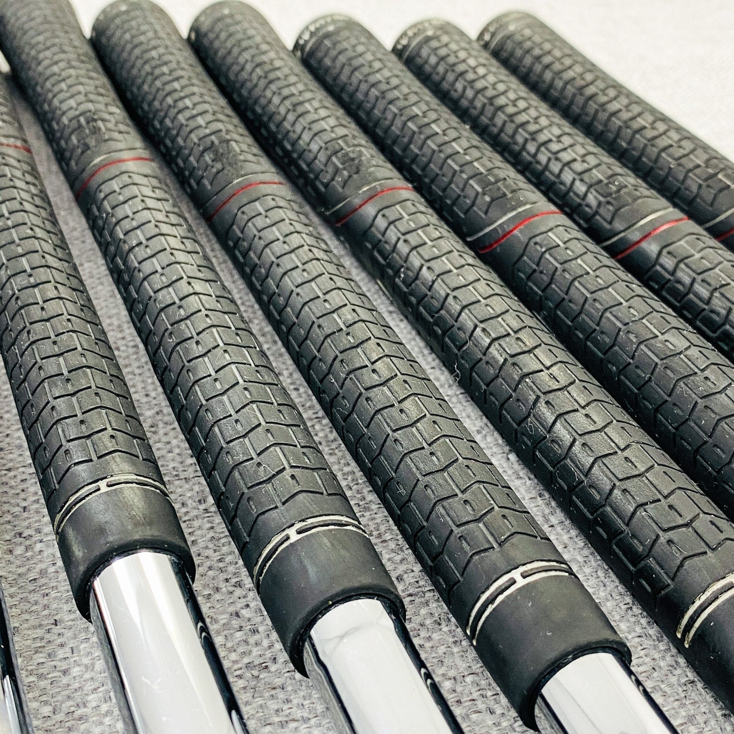 TaylorMade Burner Left-Hand Single Iron. Sold Separately. Regular Flex Steel - Very Good Condition # 12816