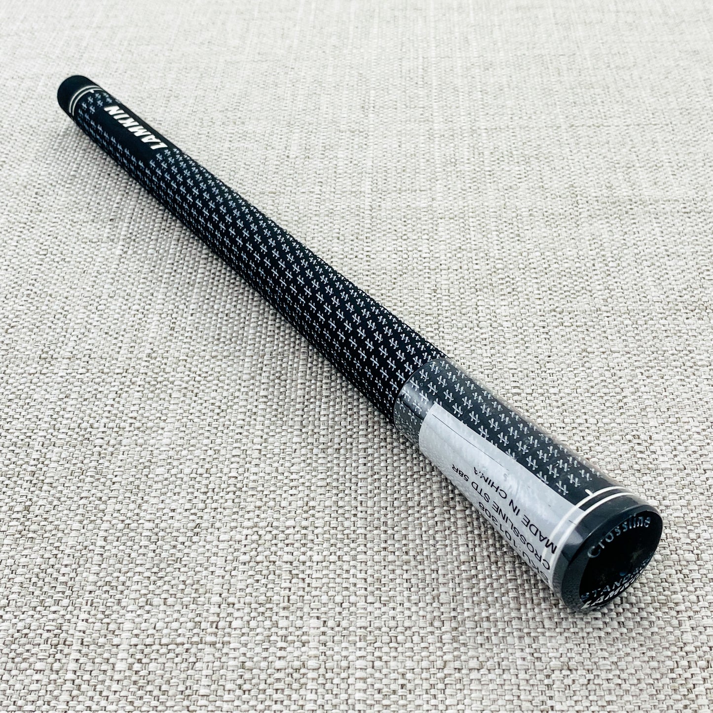 Lamkin Crossline swing grip. Choice of size. Black/White - Price includes fitment.