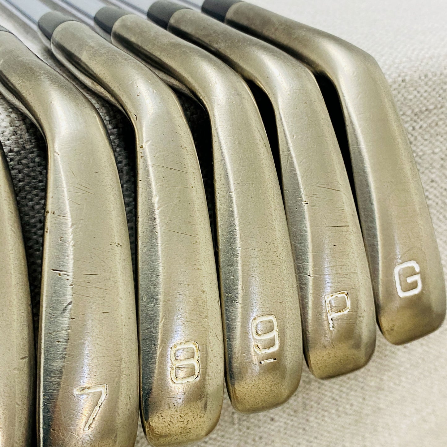 Mizuno JPX EZ Forged Single Iron. Sold Separately. Regular Flex Steel - Very Good Condition # 14067