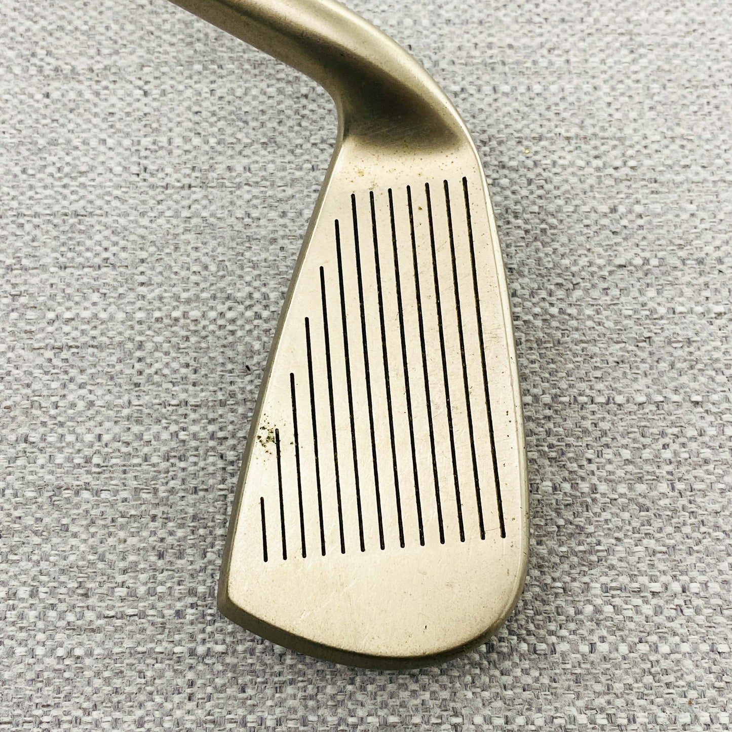 PRGR Data-711 3-iron. Stiff Flex Graphite - Excellent Condition # 13467