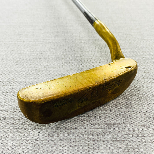 Acushnet Bulls Eye Heel Shafted Flange Offset Putter. 35.5 inch - Average Condition # 13211