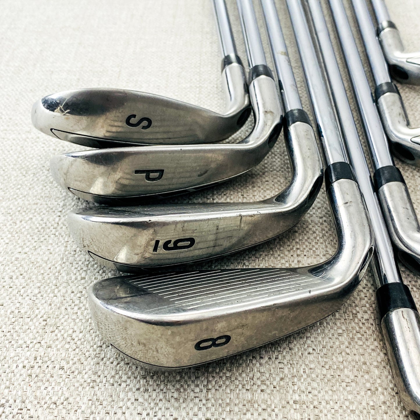 Callaway RAZR X Single Iron. Sold Separately. Uniflex Steel - Very Good Condition # 11976