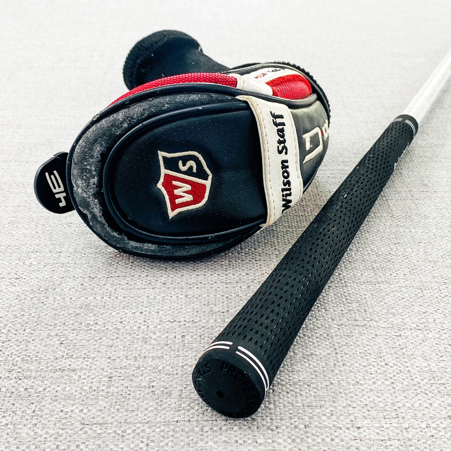 Wilson D100  Left Hand 3-Hybrid. 19 Degree, Regular Flex - Good Condition # 7921