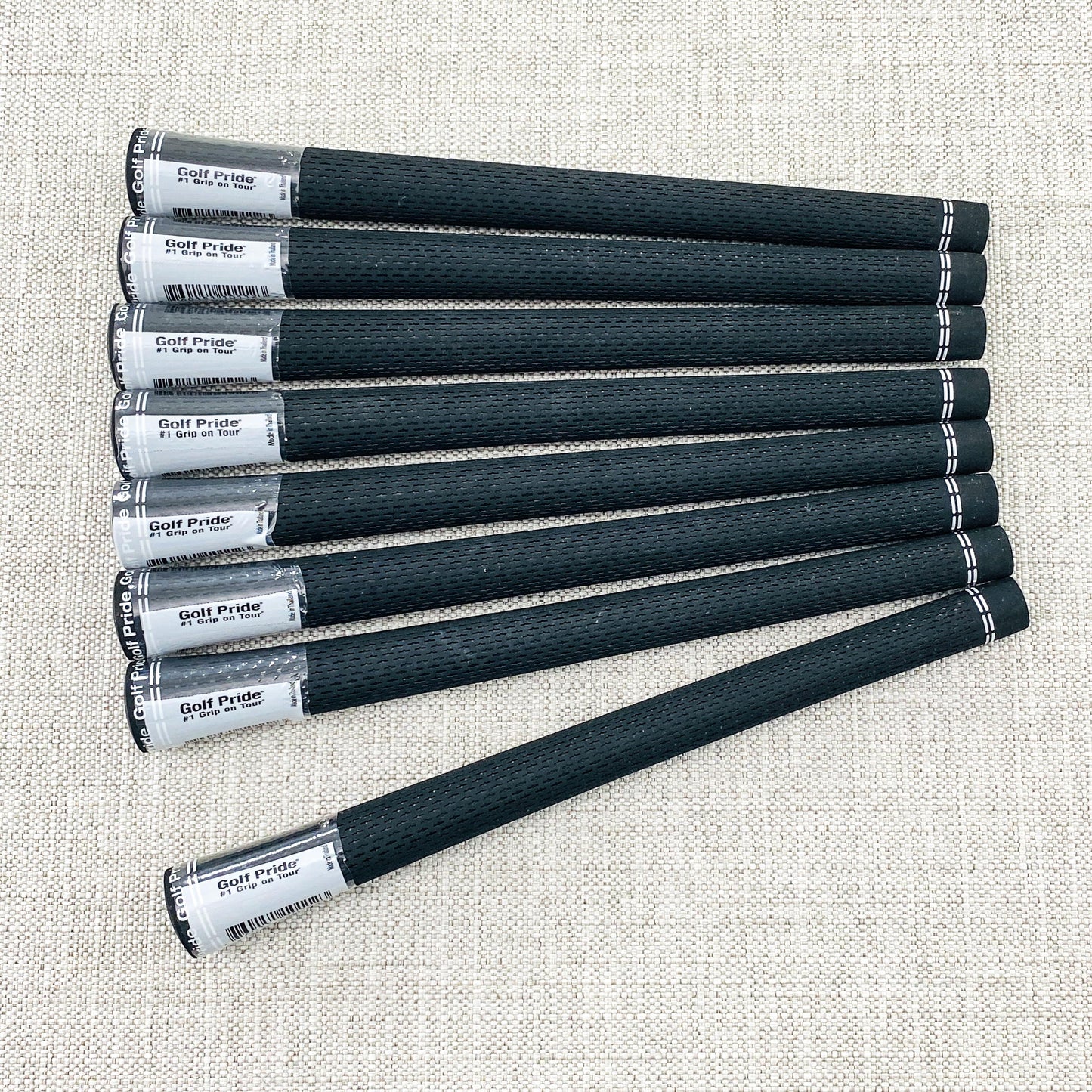 Golf Pride Tour Velvet 360 swing grip. Choice of size. Black/White - Price includes fitment.