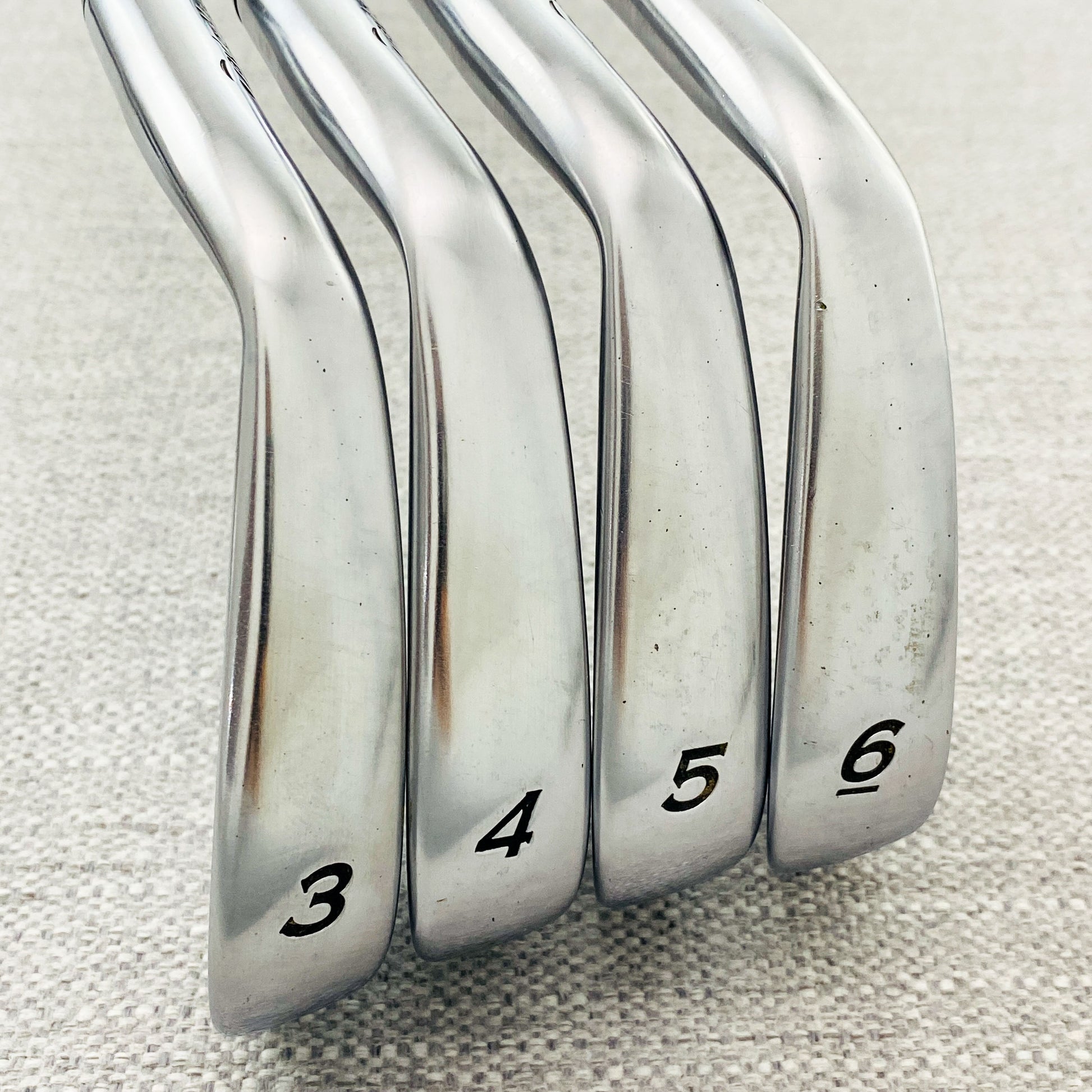 Arbre graphite flexible régulier Taylormade Rac OS 4 fer UG65 Arbre graphite flexible régulier Taylormade Rac OS 4 fer UG65