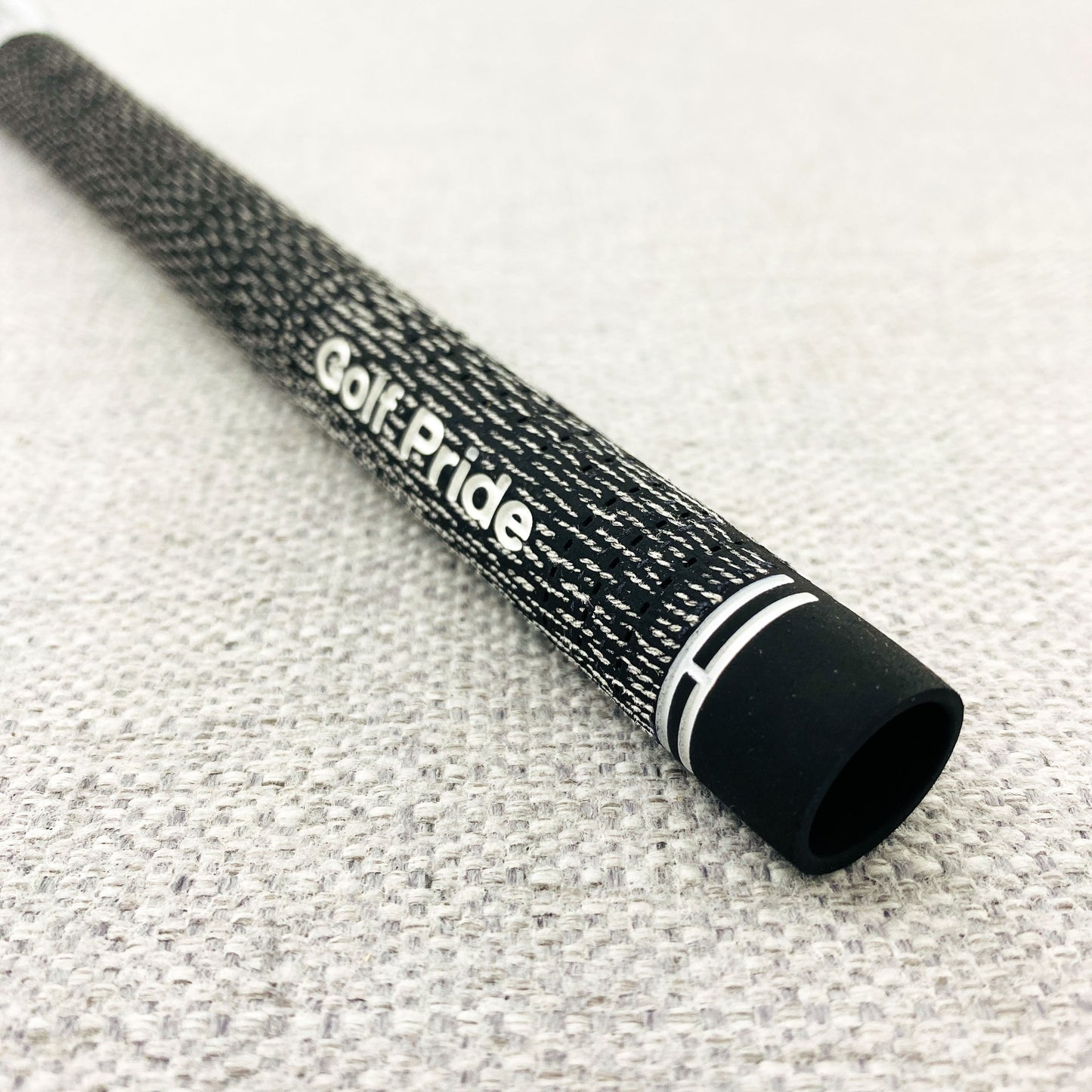 Golf Pride Tour Velvet full-cord swing grip. Standard Mens Size only.